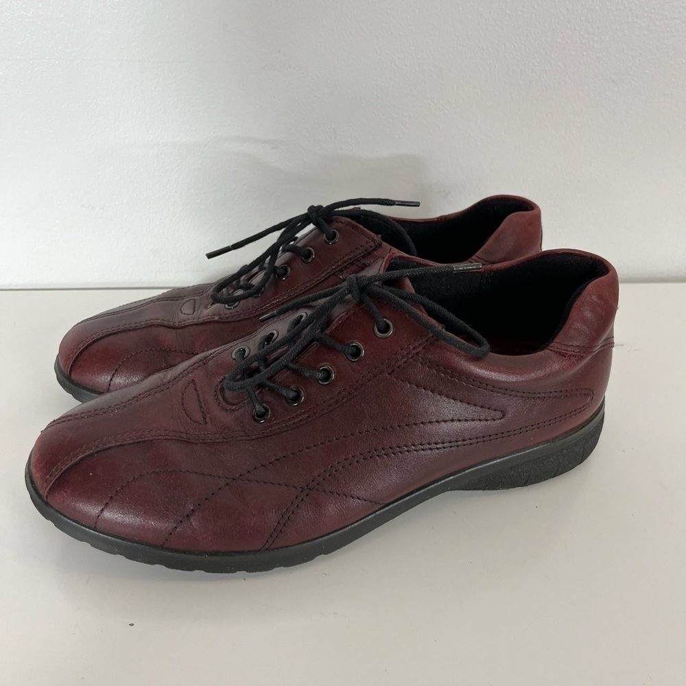 ECCO Womens size 6-6.5 Eur 37 Red leather lace up shoes - Picture 4 of 9